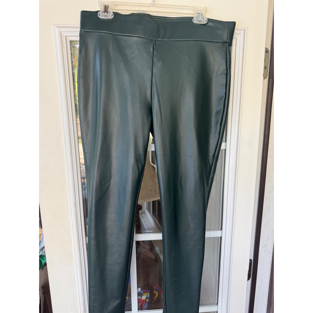 Loft faux leather emerald green leggings women holidays Bodycon sexy size med?